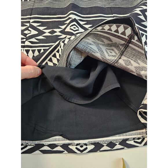 NWT Hollister size small Aztec black white tribal print boho preppy a line midi - Picture 3 of 7